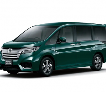 Обзор Honda Stepwgn рестайлинг 2017