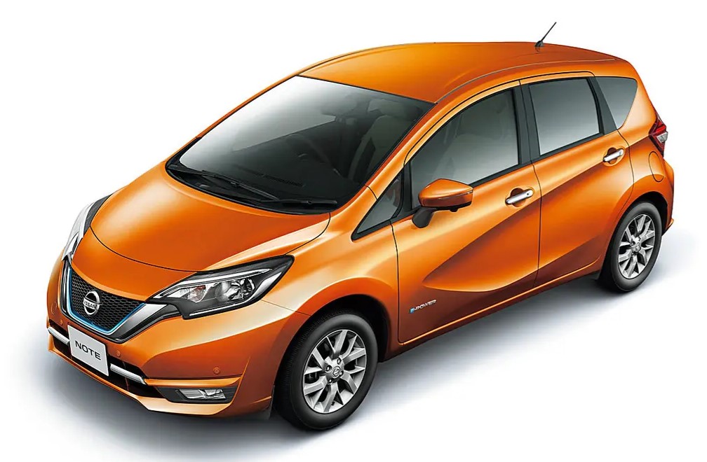 Фото NISSAN NOTE