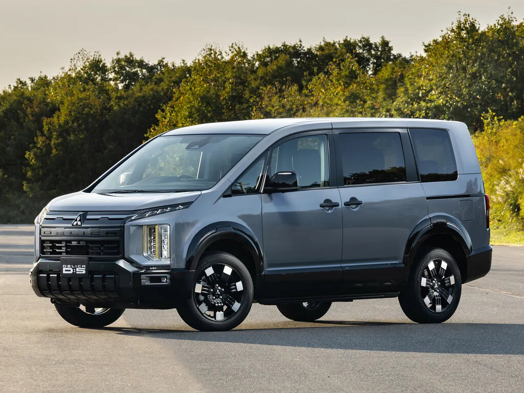 Mitsubishi Delica D:5