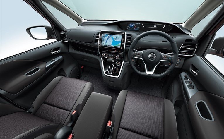 Nissan Serena 5 2016г фото салона