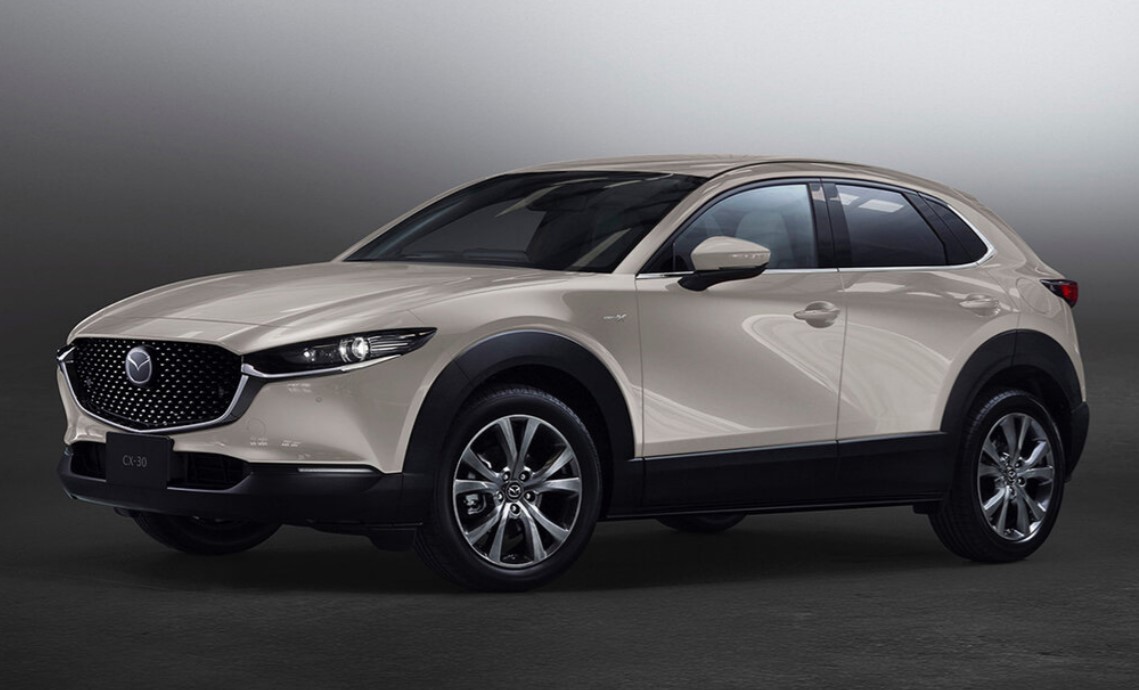 Фото Mazda CX-30
