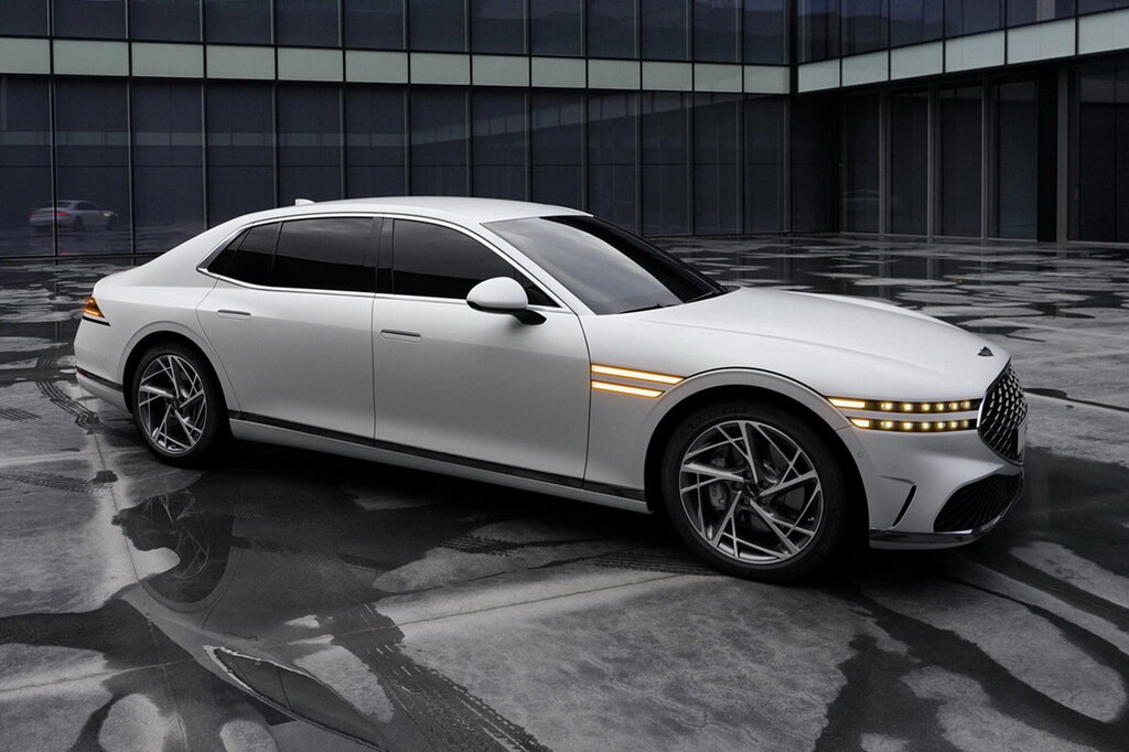 Genesis G90